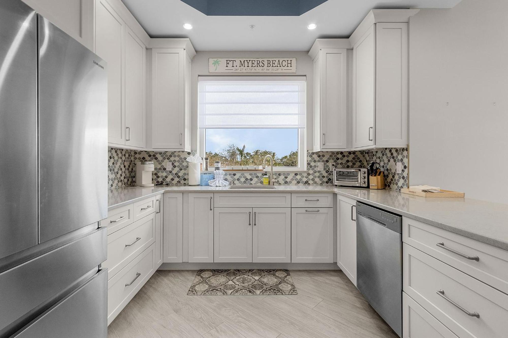 Waterfront Condo W/ Bay Views, Pool & Tennis Court フォートマイヤーズビーチ エクステリア 写真