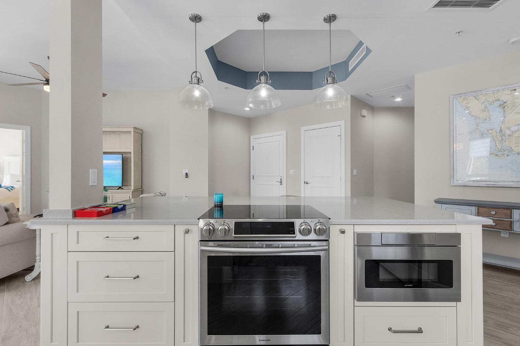 Waterfront Condo W/ Bay Views, Pool & Tennis Court フォートマイヤーズビーチ エクステリア 写真