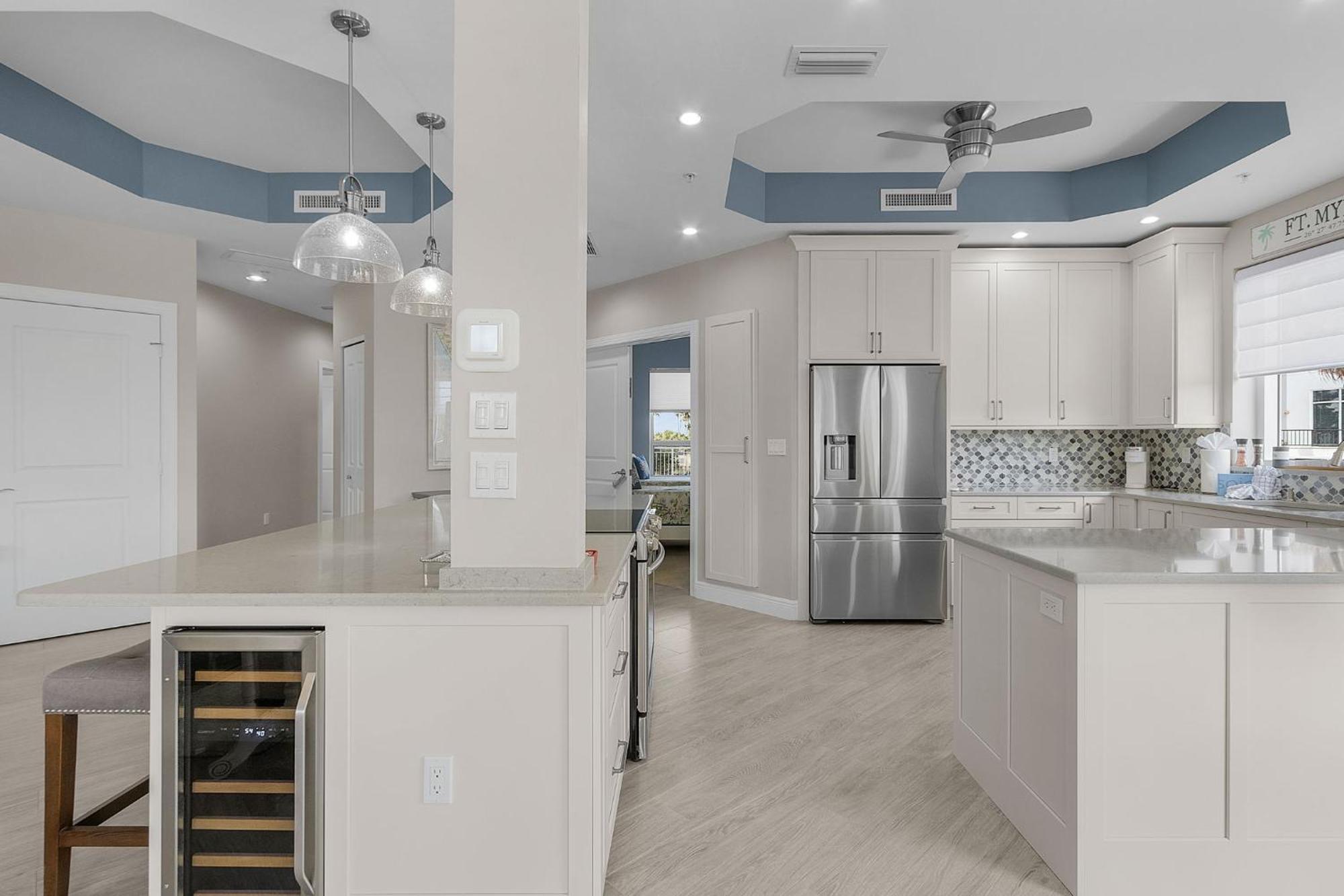 Waterfront Condo W/ Bay Views, Pool & Tennis Court フォートマイヤーズビーチ エクステリア 写真